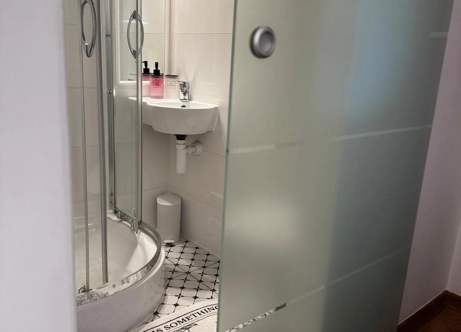 Apartment Apartament Nurska 1936R, Saska Kepa Nearby Ul Francuska I Stadion Pge, National Stadium Poland