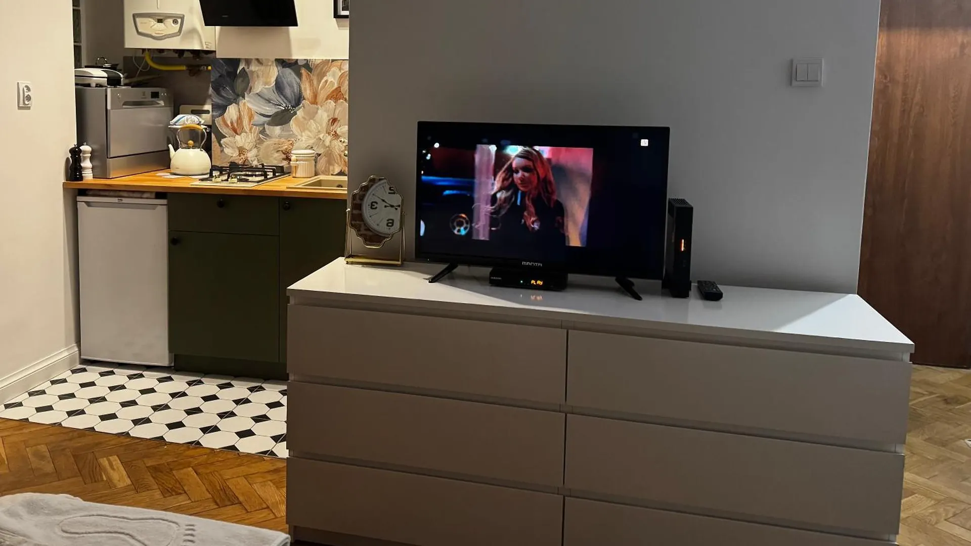 Apartament Nurska 1936R, Saska Kepa Nearby Ul Francuska I Stadion Pge, National Stadium Warschau